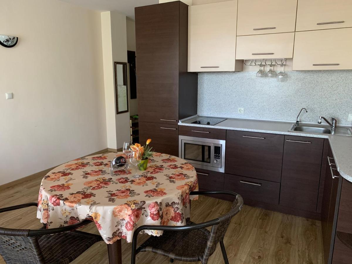 Аппартамент Pines Beach Resort 比亚拉 外观 照片