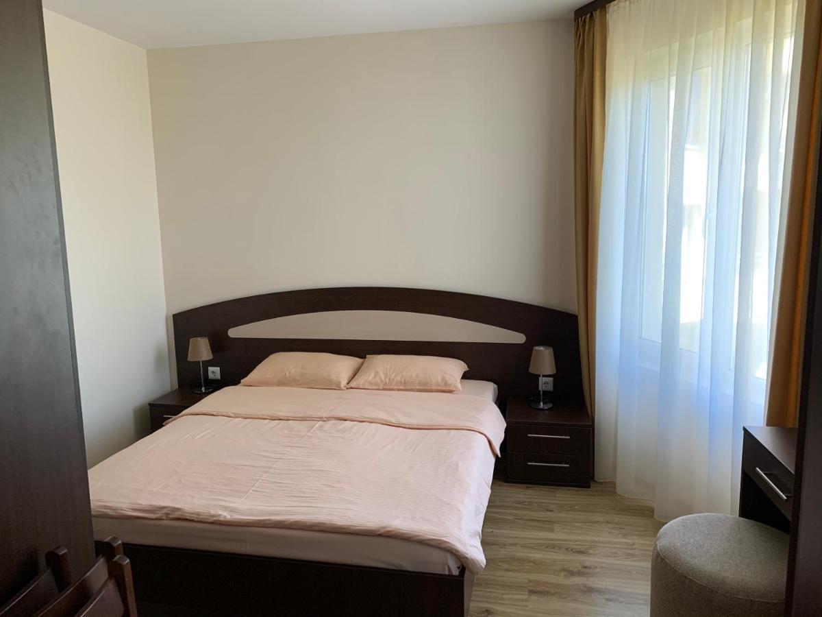 Аппартамент Pines Beach Resort 比亚拉 外观 照片