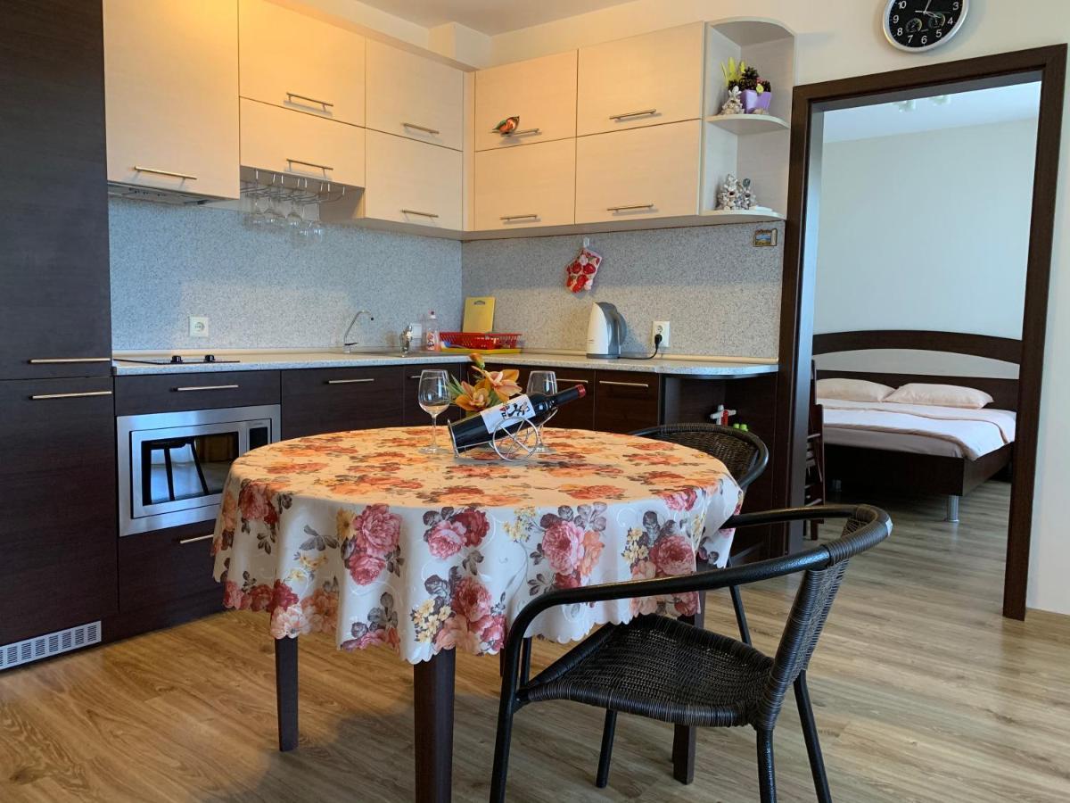 Аппартамент Pines Beach Resort 比亚拉 外观 照片
