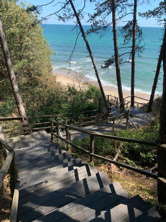 Аппартамент Pines Beach Resort 比亚拉 外观 照片