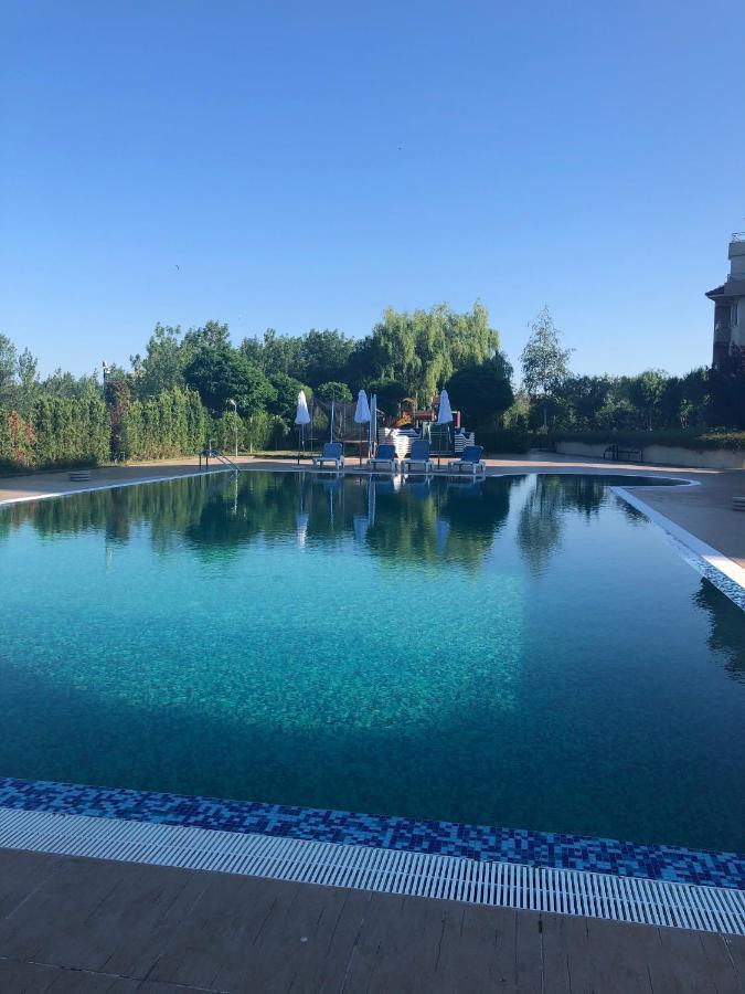 Аппартамент Pines Beach Resort 比亚拉 外观 照片