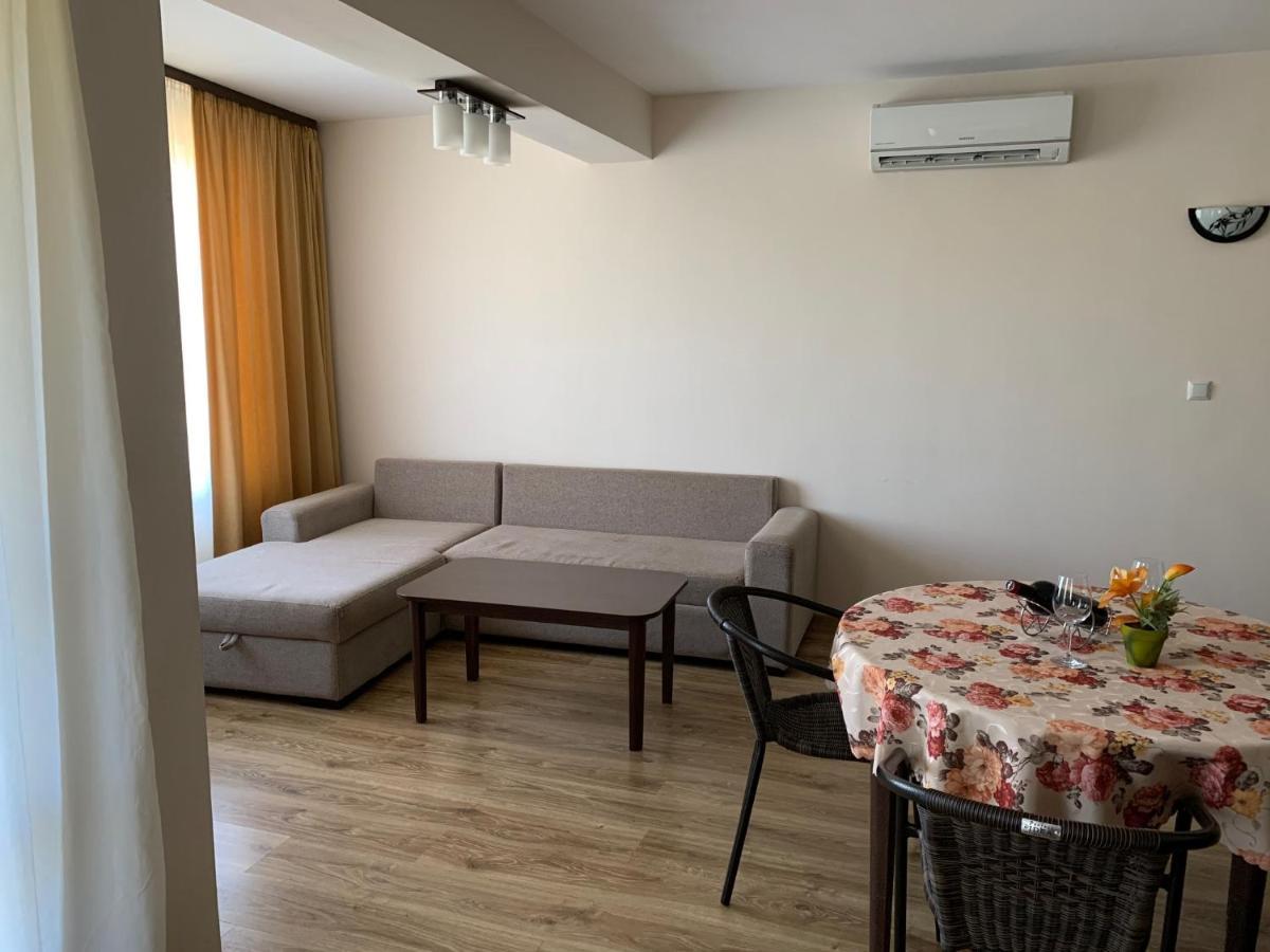 Аппартамент Pines Beach Resort 比亚拉 外观 照片