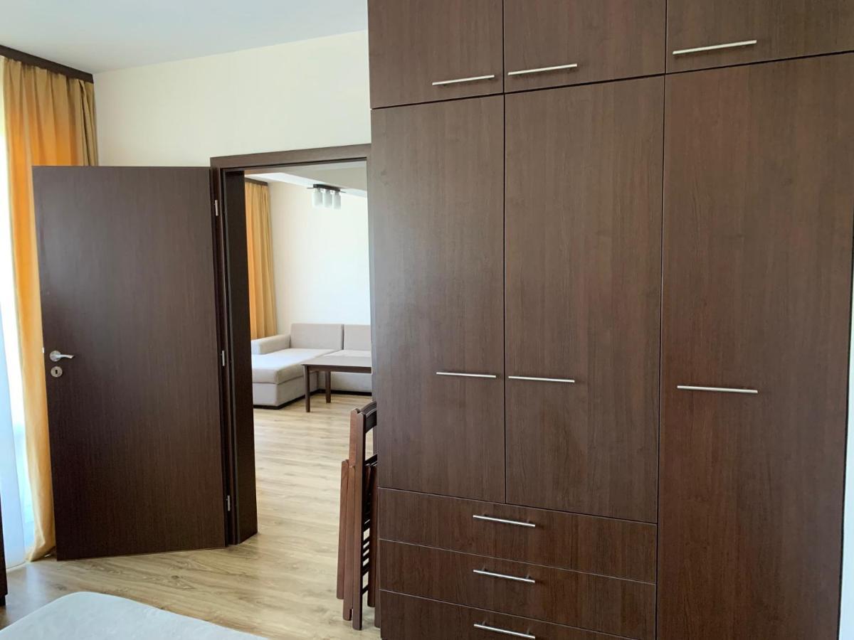 Аппартамент Pines Beach Resort 比亚拉 外观 照片
