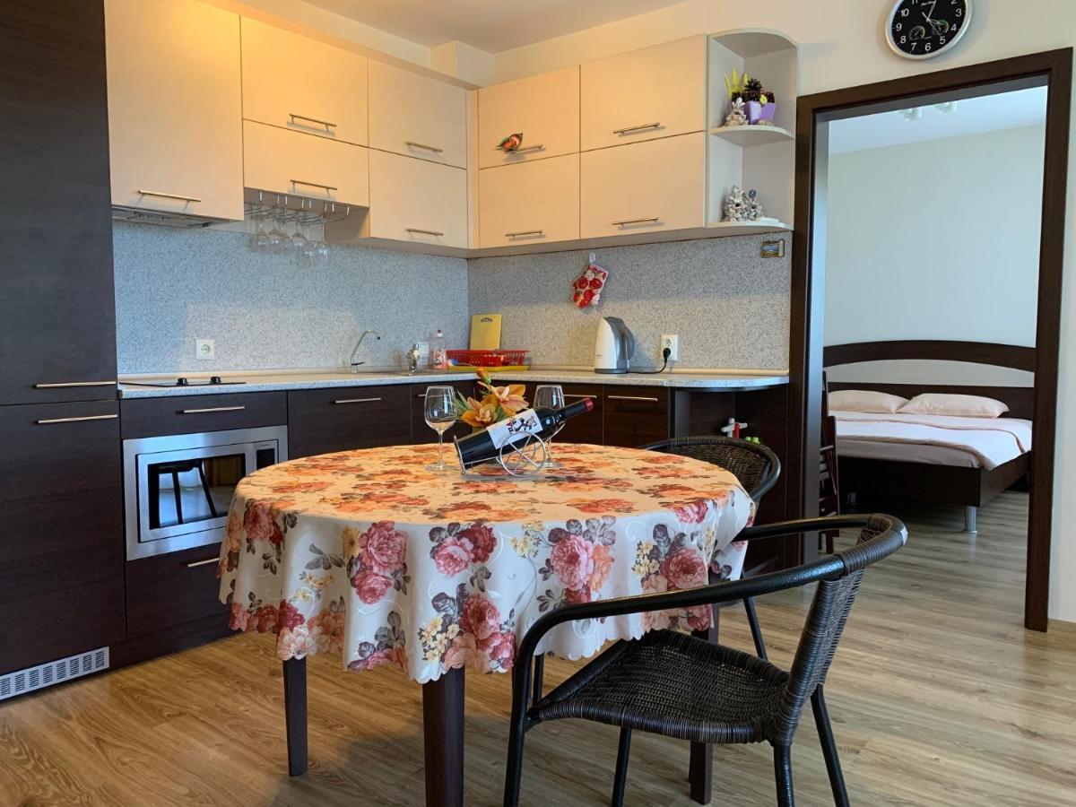 Аппартамент Pines Beach Resort 比亚拉 外观 照片